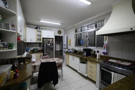Casa à venda com 170m², 4 quartos e 2 vagasCozinha