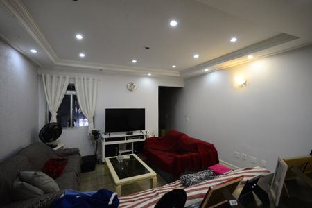 Casa à venda com 170m², 4 quartos e 2 vagasSala