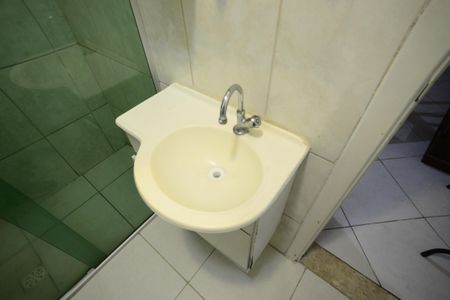 Casa à venda com 170m², 4 quartos e 2 vagasBanheiro de Serviço