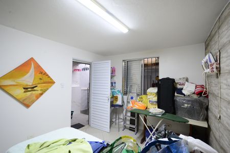 Casa à venda com 170m², 4 quartos e 2 vagasQuarto de Serviço