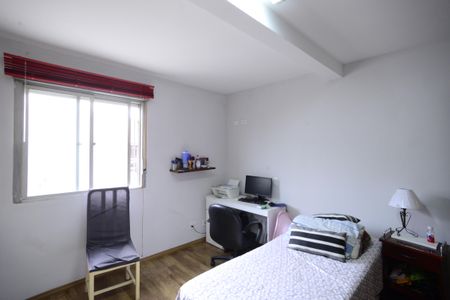 Casa à venda com 170m², 4 quartos e 2 vagasQuarto