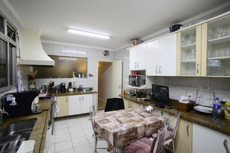 Casa à venda com 170m², 4 quartos e 2 vagasCozinha