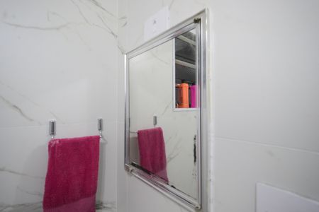 Casa à venda com 170m², 4 quartos e 2 vagasBanheiro de Serviço