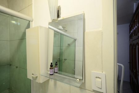 Casa à venda com 170m², 4 quartos e 2 vagasBanheiro de Serviço