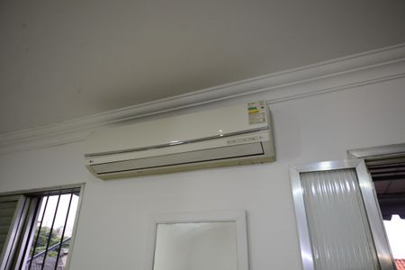 Casa à venda com 170m², 4 quartos e 2 vagasQuarto