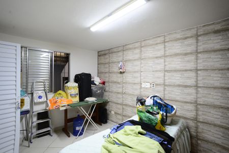 Casa à venda com 170m², 4 quartos e 2 vagasQuarto de Serviço
