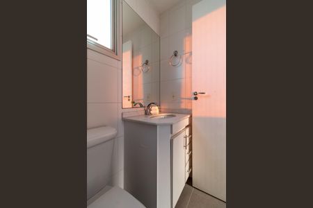 Apartamento à venda com 58m², 2 quartos e 1 vaga Apartamento à venda com 58m², 2 quartos e 1 vagaBanheiro da Suíte