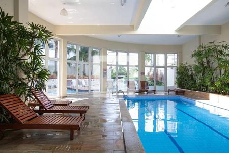 Apartamento à venda com 58m², 2 quartos e 1 vaga Apartamento à venda com 58m², 2 quartos e 1 vagaÁrea comum - Piscina