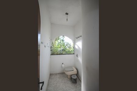 Casa à venda com 541m², 4 quartos e 2 vagas Casa à venda com 541m², 4 quartos e 2 vagasBanheiro da Suíte 4