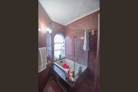 Casa à venda com 541m², 4 quartos e 2 vagas Casa à venda com 541m², 4 quartos e 2 vagasBanheiro da Suíte 1
