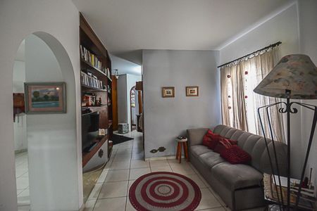 Casa à venda com 541m², 4 quartos e 2 vagas Casa à venda com 541m², 4 quartos e 2 vagasSuíte 1