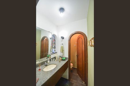 Casa à venda com 541m², 4 quartos e 2 vagas Casa à venda com 541m², 4 quartos e 2 vagasLavabo