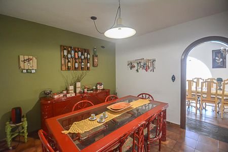 Casa à venda com 541m², 4 quartos e 2 vagas Casa à venda com 541m², 4 quartos e 2 vagasSala 3