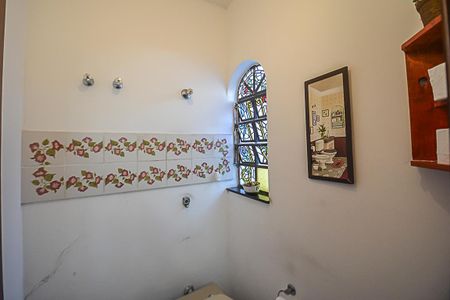 Casa à venda com 541m², 4 quartos e 2 vagas Casa à venda com 541m², 4 quartos e 2 vagasBanheiro da Suíte 2