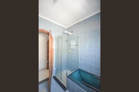 Casa à venda com 541m², 4 quartos e 2 vagas Casa à venda com 541m², 4 quartos e 2 vagasBanheiro da Suíte 3