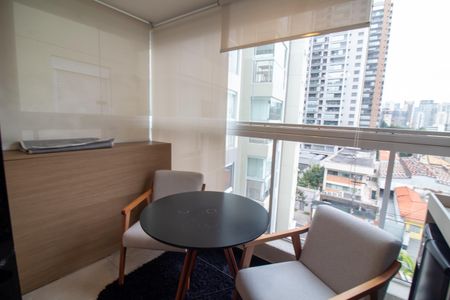 Apartamento à venda com 39m², 1 quarto e 1 vaga Apartamento à venda com 39m², 1 quarto e 1 vagaVaranda