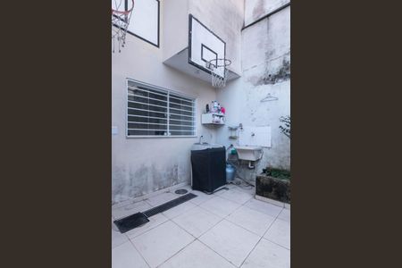 Casa à venda com 156m², 3 quartos e 2 vagasLavanderia