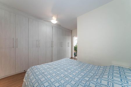 Casa à venda com 156m², 3 quartos e 2 vagasSuíte 2