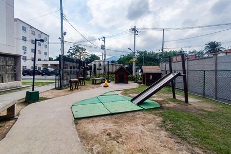 Apartamento para alugar com 47m², 2 quartos e 1 vaga Apartamento para alugar com 47m², 2 quartos e 1 vagaÁrea comum - Playground