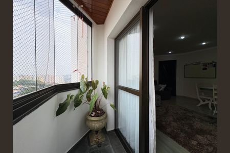 Apartamento à venda com 105m², 3 quartos e 2 vagas Apartamento à venda com 105m², 3 quartos e 2 vagasSacada