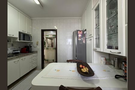 Apartamento à venda com 105m², 3 quartos e 2 vagas Apartamento à venda com 105m², 3 quartos e 2 vagasCozinha