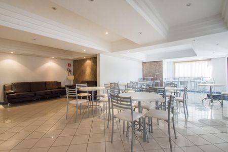 Apartamento à venda com 105m², 3 quartos e 2 vagas Apartamento à venda com 105m², 3 quartos e 2 vagasÁrea comum - Salão de festas