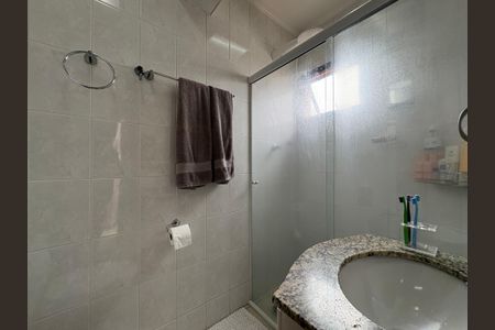 Apartamento à venda com 105m², 3 quartos e 2 vagas Apartamento à venda com 105m², 3 quartos e 2 vagasBanheiro da Suíte