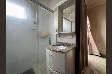 Apartamento à venda com 105m², 3 quartos e 2 vagas Apartamento à venda com 105m², 3 quartos e 2 vagasBanheiro da Suíte