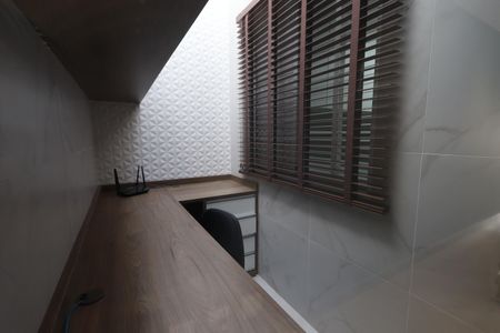 Casa à venda com 240m², 3 quartos e 2 vagasEscritório