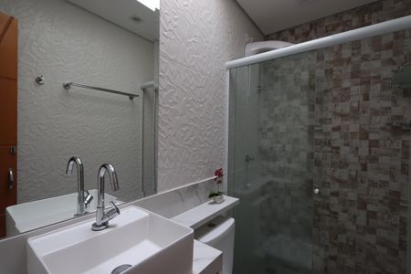 Casa à venda com 240m², 3 quartos e 2 vagasBanheiro da Suíte Master