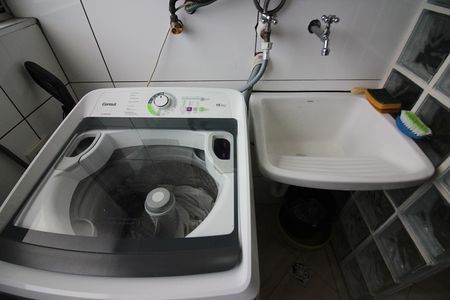 Apartamento à venda com 76m², 3 quartos e 1 vagaÁrea de Serviço