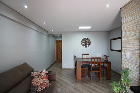 Apartamento à venda com 76m², 3 quartos e 1 vagaSala