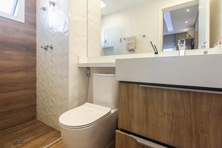 Apartamento à venda com 67m², 2 quartos e 1 vagaBanheiro Suíte 