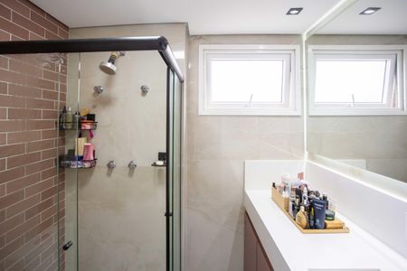 Apartamento à venda com 130m², 4 quartos e 3 vagasBanheiro da Suíte 1