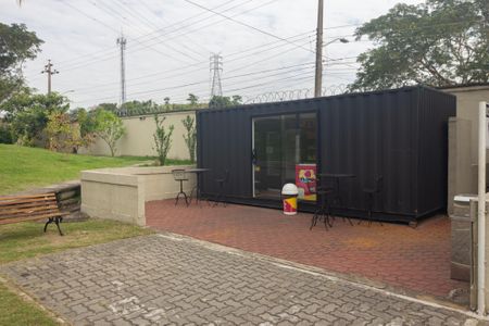 Apartamento para alugar com 45m², 2 quartos e 1 vagaÁrea comum - Mini Mercado