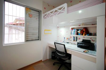 Apartamento à venda com 120m², 4 quartos e 2 vagasQuarto 4