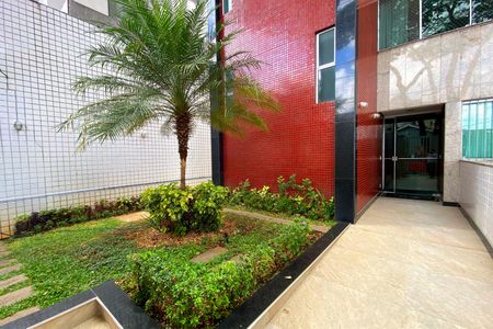 Apartamento à venda com 120m², 4 quartos e 2 vagasFachada