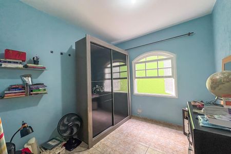 Casa à venda com 192m², 3 quartos e 2 vagas Casa à venda com 192m², 3 quartos e 2 vagasQuarto 2