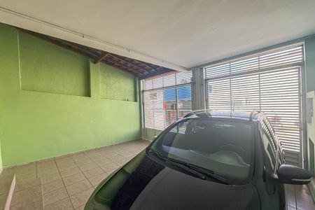 Casa à venda com 192m², 3 quartos e 2 vagas Casa à venda com 192m², 3 quartos e 2 vagasÁrea Externa