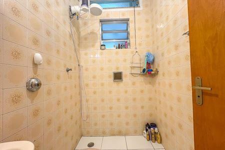 Casa à venda com 192m², 3 quartos e 2 vagas Casa à venda com 192m², 3 quartos e 2 vagasBanheiro