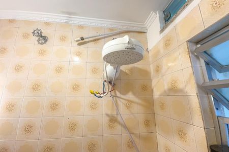 Casa à venda com 192m², 3 quartos e 2 vagas Casa à venda com 192m², 3 quartos e 2 vagasBanheiro