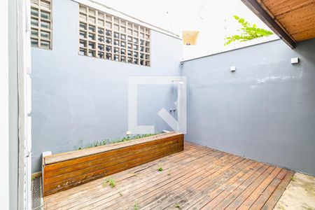 Casa à venda com 250m², 5 quartos e 5 vagas Casa à venda com 250m², 5 quartos e 5 vagasÁrea comum