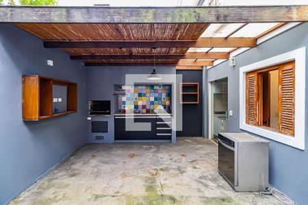 Casa à venda com 250m², 5 quartos e 5 vagas Casa à venda com 250m², 5 quartos e 5 vagasÁrea comum