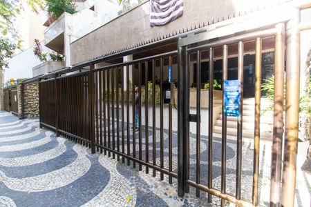 Apartamento à venda com 150m², 3 quartos e 1 vaga Apartamento à venda com 150m², 3 quartos e 1 vagaFachada