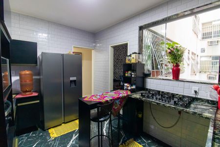 Apartamento à venda com 150m², 3 quartos e 1 vaga Apartamento à venda com 150m², 3 quartos e 1 vagaCozinha