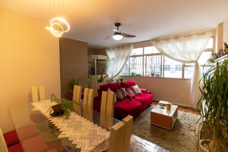 Apartamento à venda com 150m², 3 quartos e 1 vaga Apartamento à venda com 150m², 3 quartos e 1 vagaSala