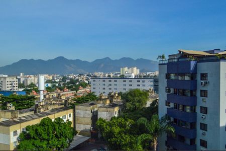 Apartamento à venda com 190m², 4 quartos e 2 vagas Apartamento à venda com 190m², 4 quartos e 2 vagasVista da Varanda