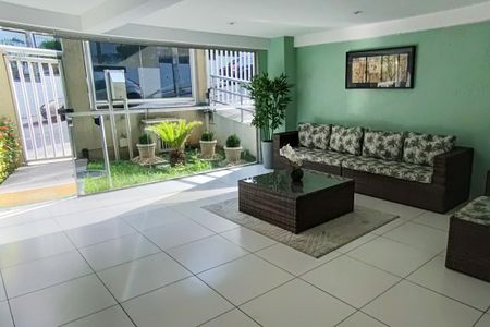 Apartamento à venda com 190m², 4 quartos e 2 vagas Apartamento à venda com 190m², 4 quartos e 2 vagasHall de Entrada