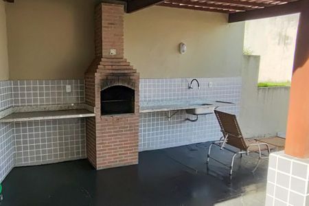 Apartamento à venda com 190m², 4 quartos e 2 vagas Apartamento à venda com 190m², 4 quartos e 2 vagasÁrea comum - Churrasqueira