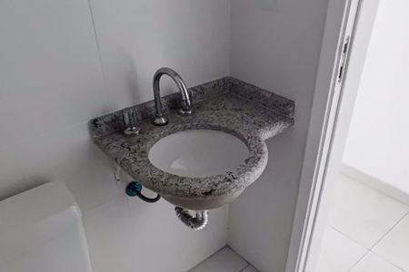 Apartamento à venda com 190m², 4 quartos e 2 vagas Apartamento à venda com 190m², 4 quartos e 2 vagasBanheiro 1